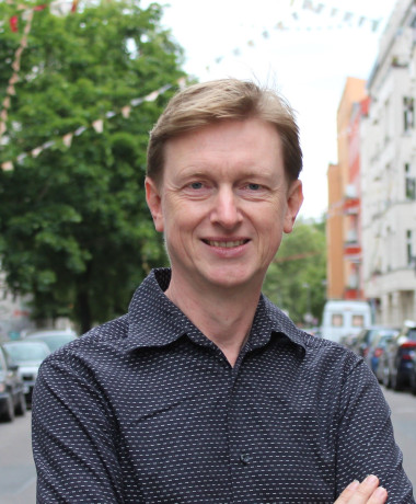 Portrait of Hans-Günter Brünker